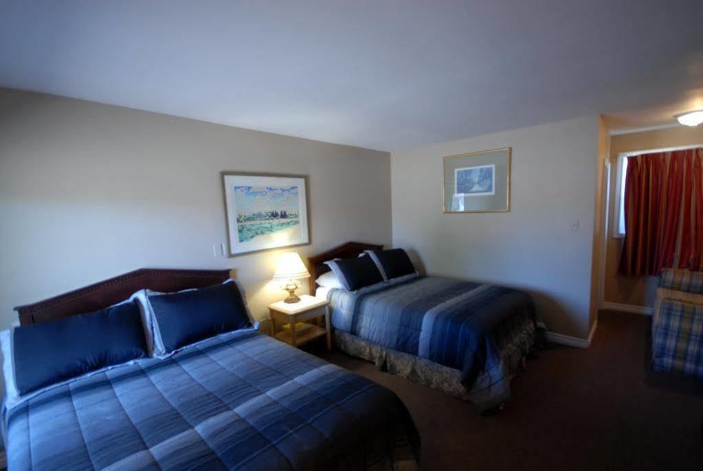 Kitchener Motel Kültér fotó